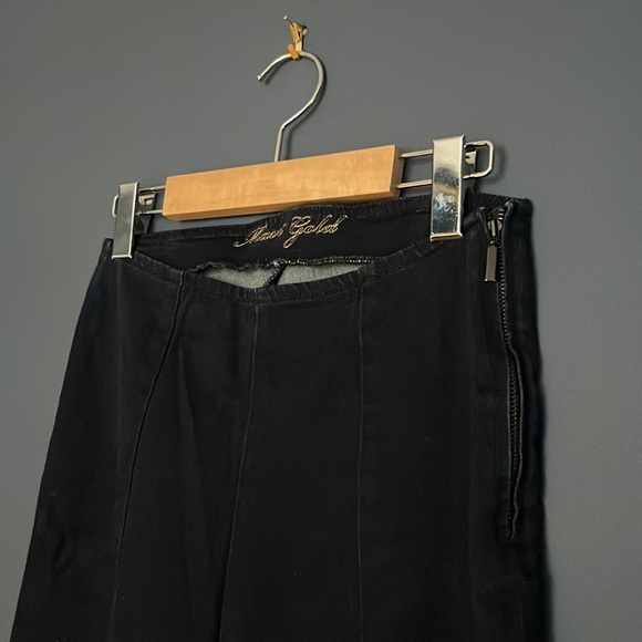 Mavis Gold Jeans, Size 27, side zipper and ankle zippers, dark wash - Picture 5 of 13